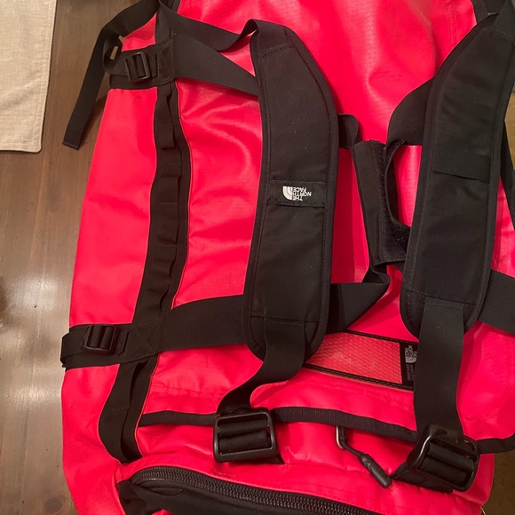 The North Face Base Camp Water-Resistant Duffle Bag Medium - Picture 7 of 11